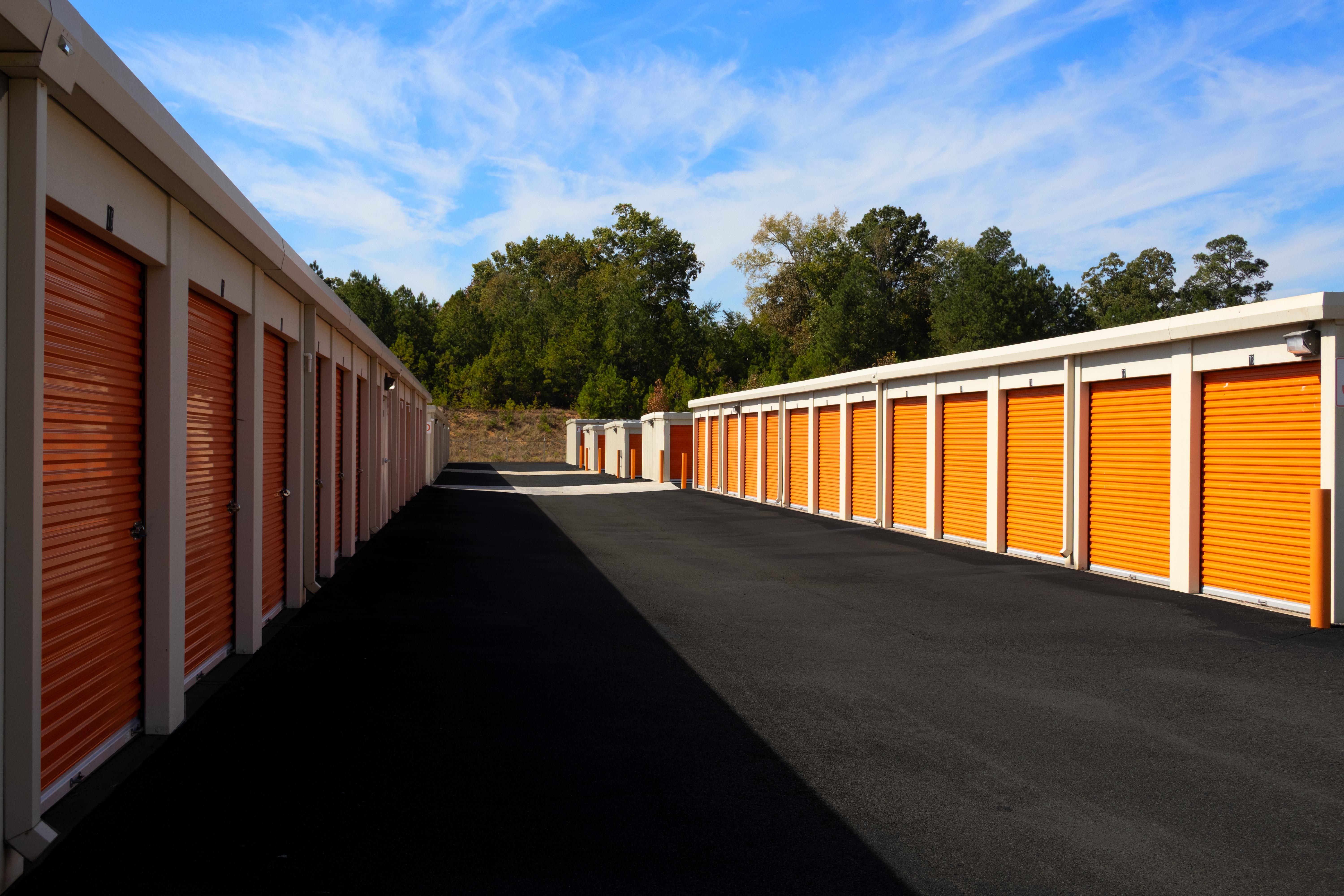 secured units in Calhoun, GA